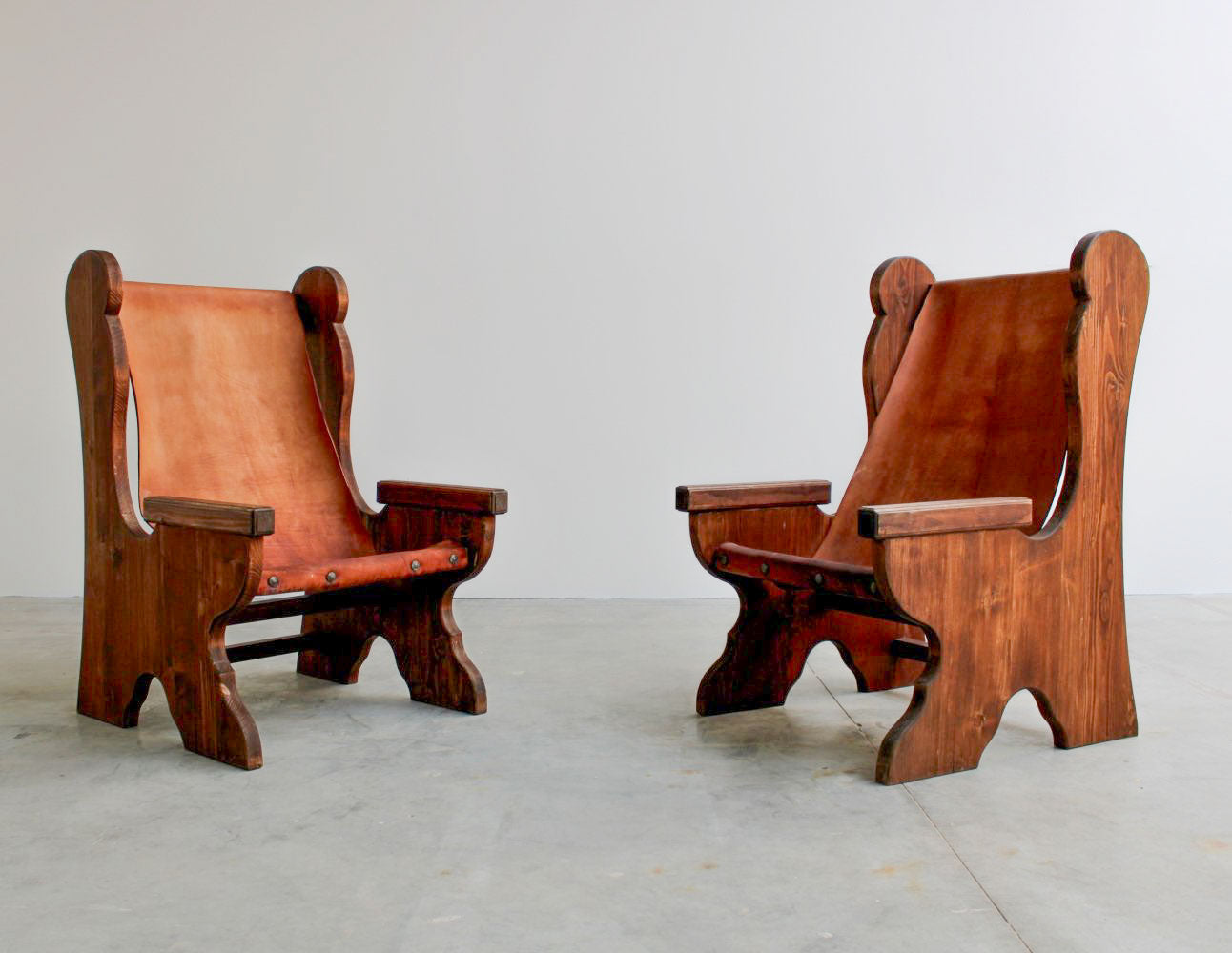 Paire de fauteuils vintage en bois